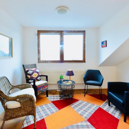 Charming Attic Apartment Near Messe Wien And Center Luaran gambar