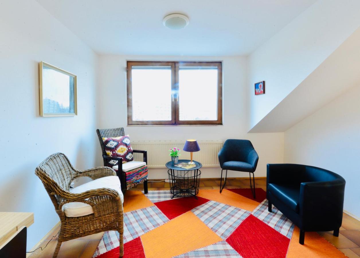 Charming Attic Apartment Near Messe Wien And Center Luaran gambar